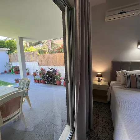 Nikos Apartment