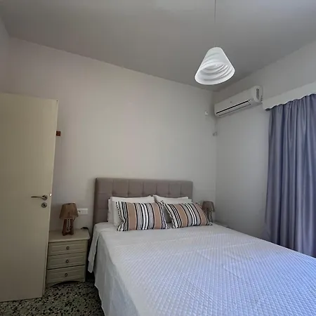 Nikos Apartment *