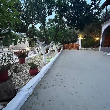 Nikos Apartman Kerí