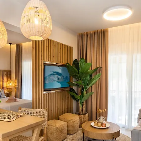 Nikos Apartment *